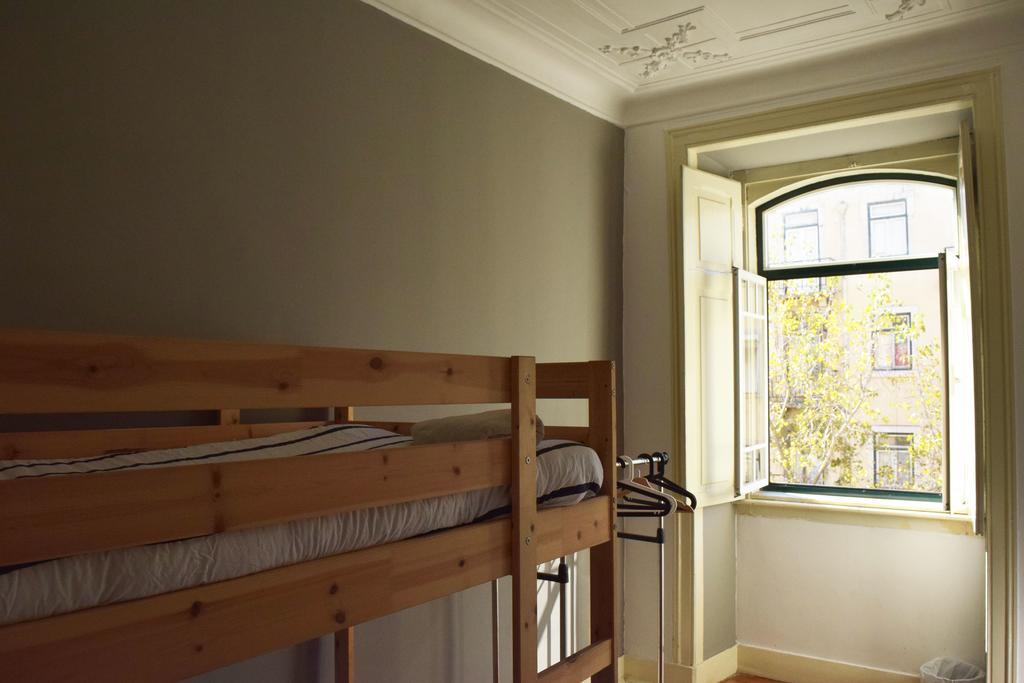 Nations Rooms Лиссабон Номер фото